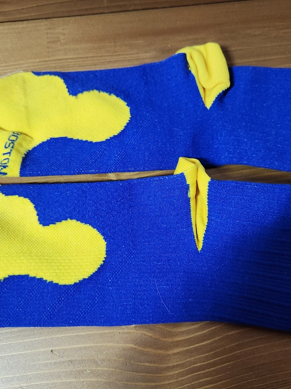 Pro Compression Boston Strong Marathon Socks Blue Yellow SM/MED